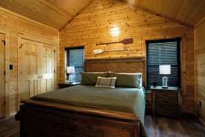Travel cot, free WiFi, bed sheets