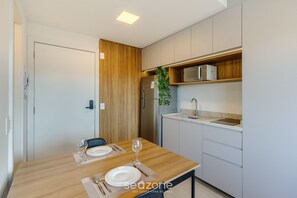 Private kitchen - Studio in Building With Swimming Pool in Porto Alegre - JRE (Porto Alegre)
