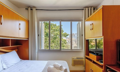 Apartment. Comfortable ap 800 m From Redencao Park Eba0401