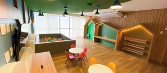 Apto c Wi-fi Academia sal o de Jogos e Garagem