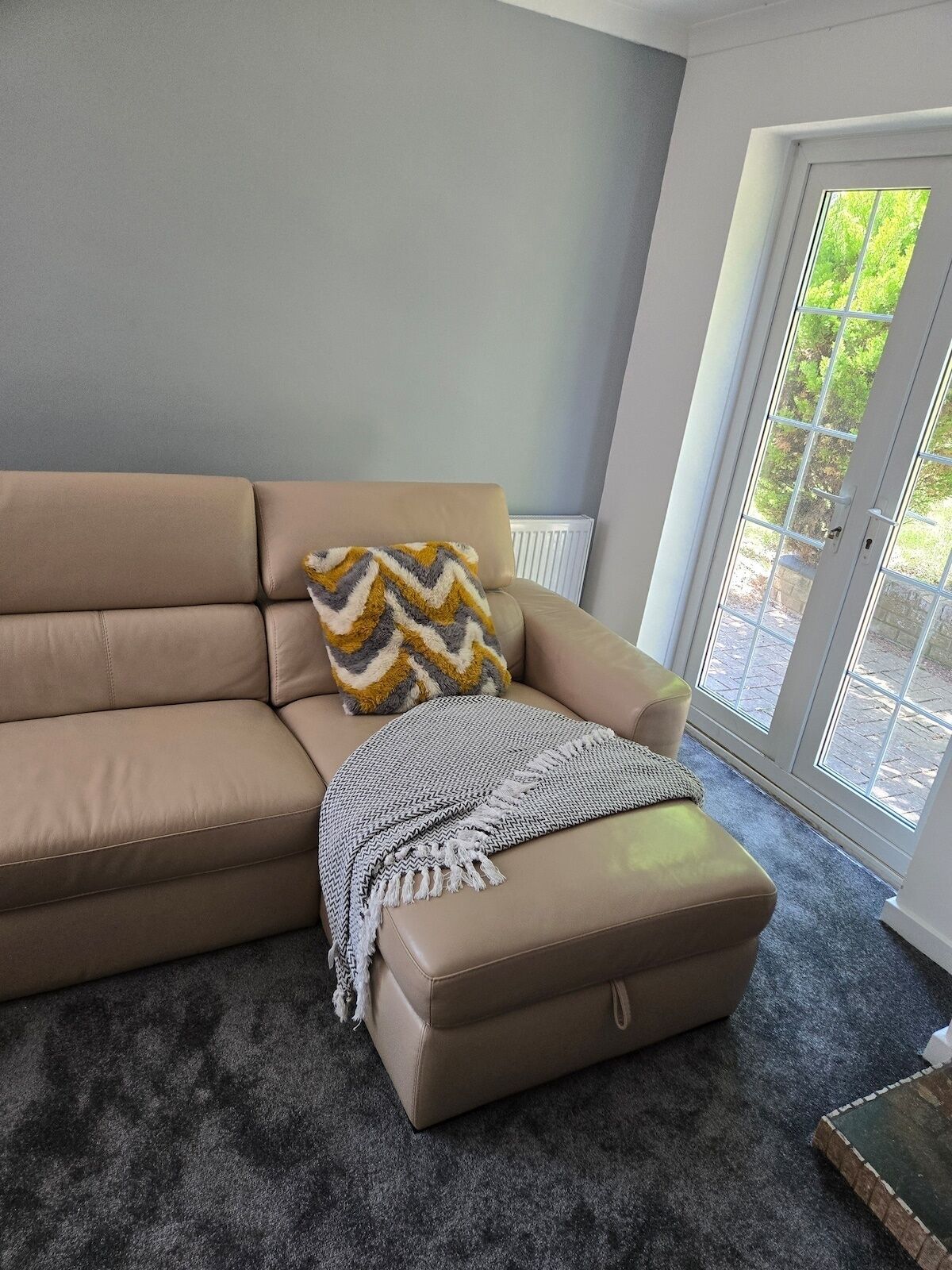 Télévision, cheminée