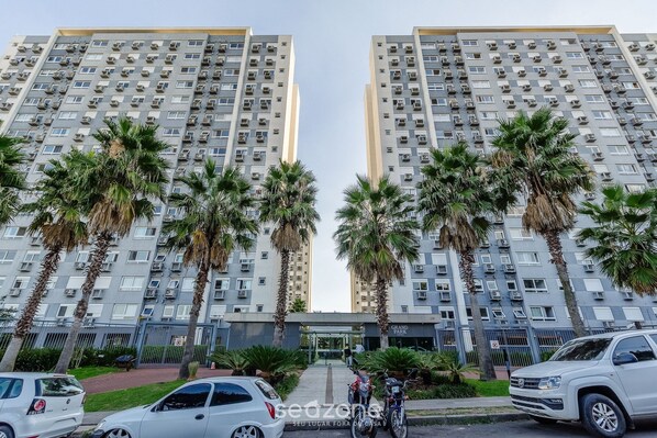 Basic Apartment | Exterior