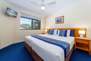 1 bedroom, iron/ironing board, free WiFi, bed sheets - Mantra Apartment Hervey Bay (Urangan)