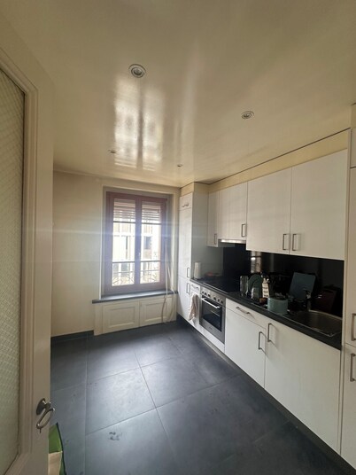 A spacey apartment by the Jonction River
