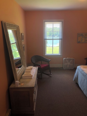 1 bedroom, iron/ironing board, bed sheets