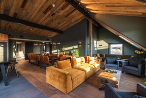 Festvaagtind | Interior