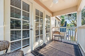 Terrace/patio - Gainesville Hideaway (Gainesville)