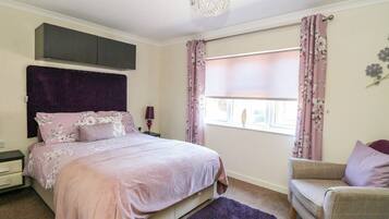 2 bedrooms, individually decorated, individually furnished, free WiFi