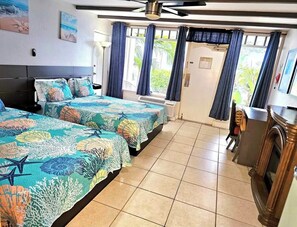 Fer et planche à repasser, accès au Wi-Fi (inclus), literie fournie