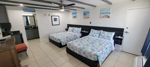 Iron/ironing board, free WiFi, bed sheets - Little Harbor Resort #116 Tampa Bay Florida Beach Bayview (Ruskin)