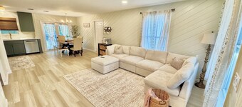 The Cozy Coaststead in Quiet Equestrian Neighborhood in Jupiter Close to Beach