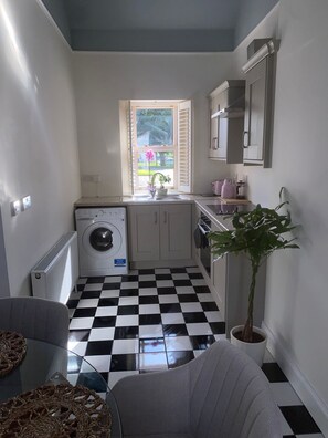 Oven