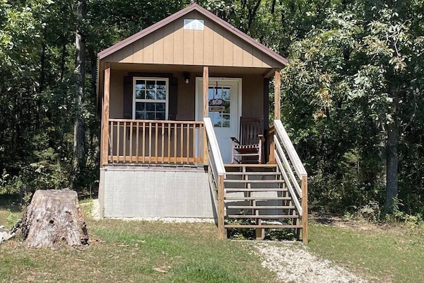 Exterior of the cabin.