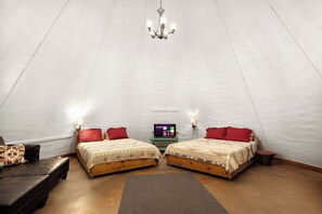 1 bedroom, bed sheets