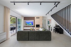 Fernseher