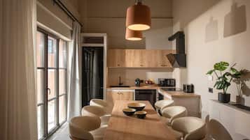 Oven, dishwasher, toaster