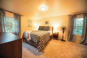 3 bedrooms, iron/ironing board, travel crib, WiFi