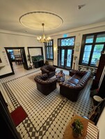 Televisión LCD 32 pulgadas con canales de televisión por cable