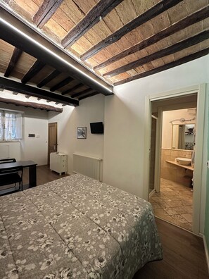 1 室のベッドルーム、WiFi、ベッドシーツ