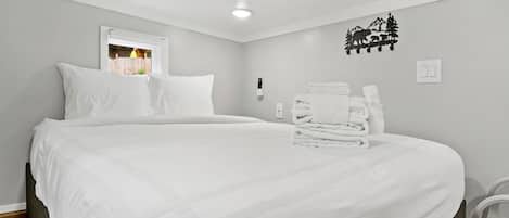 1 bedroom, WiFi, bed sheets