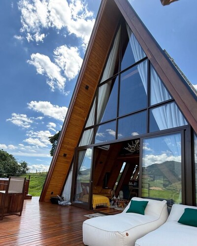 Luxury Cabin in the Mountains - Lavender Cabin