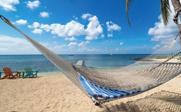 Beach - Coral Sands Boutique & Intimate Oceanfront Resort (293 N Church St Church St, George Town,)