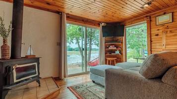 TV, fireplace, offices