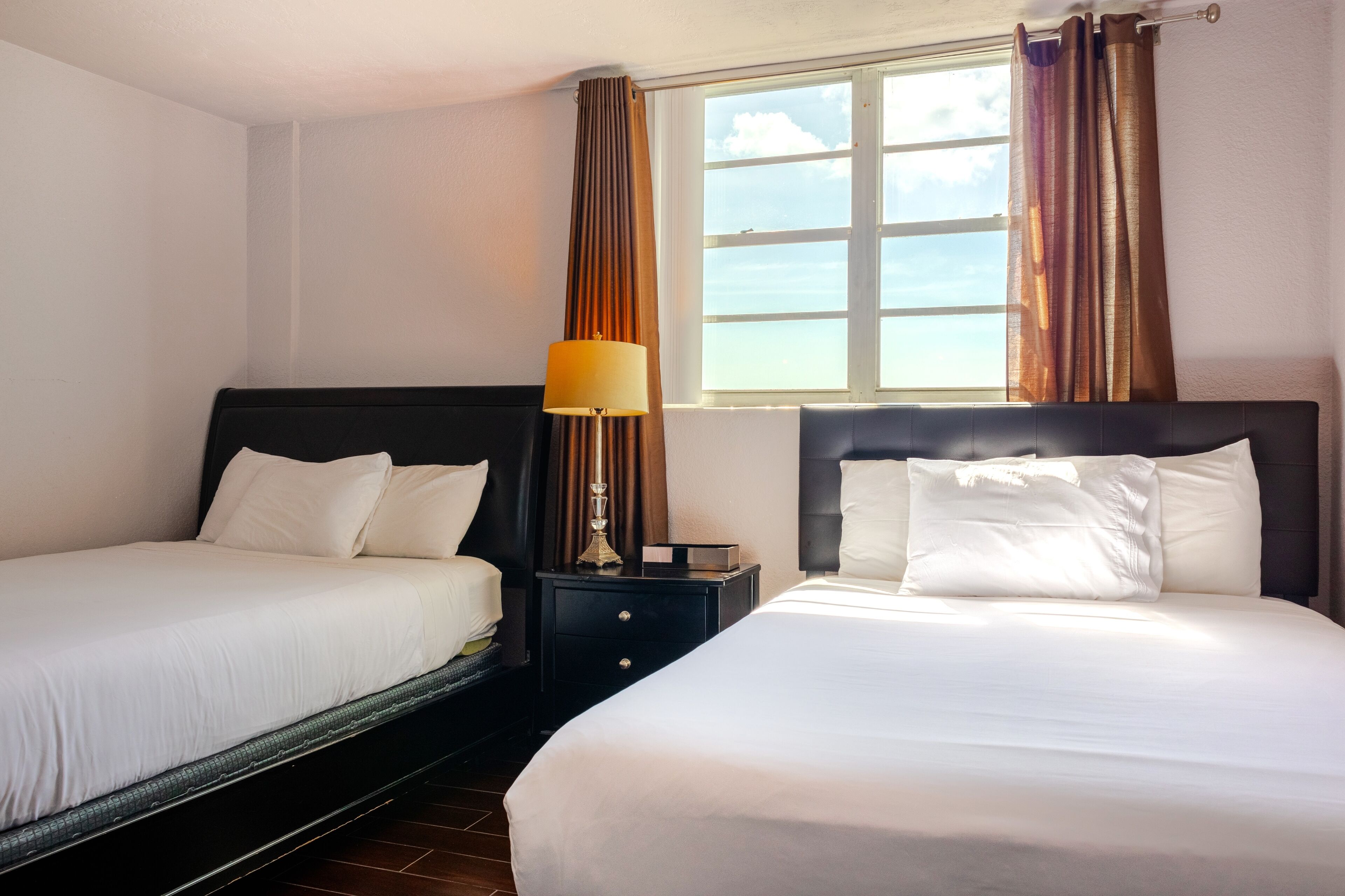 经典公寓, 1 间卧室, 阳台, 运河景观 | 熨斗/熨衣板、免费 WiFi