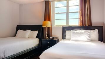 Fer et planche à repasser, Wi-Fi gratuit, draps fournis