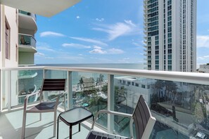 Deluxe Condo, 2 Bedrooms, Balcony, Ocean View | Terrace/patio - The Tides (Hollywood)