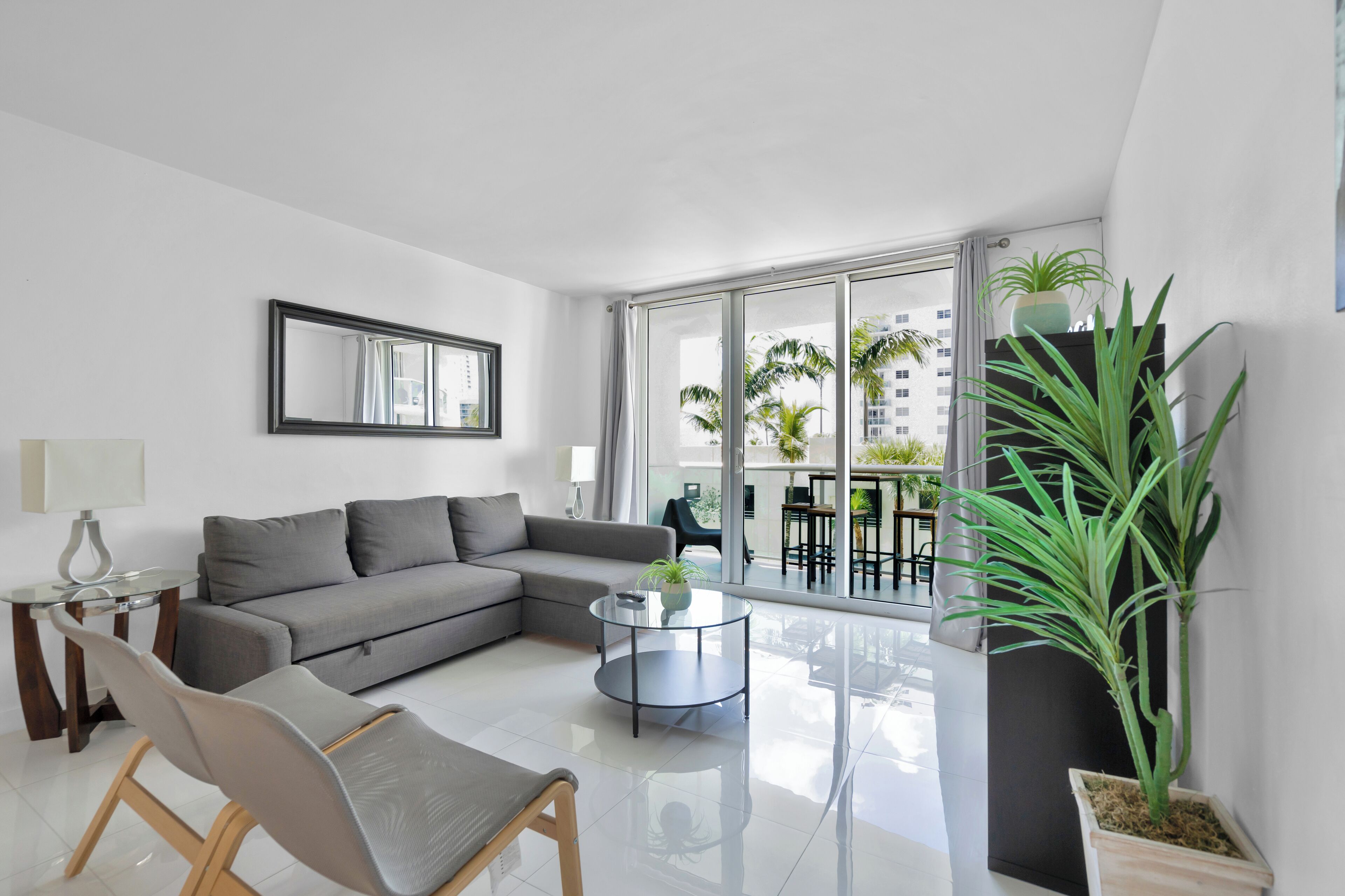 Standard Apartment, 1 Bedroom, Balcony, Ocean View | Living area