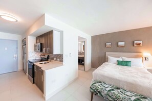 1 bedroom, desk, iron/ironing board, WiFi