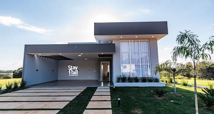 Bela Casa 3Qrts Piscina Privativa-SH126