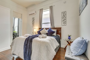 1 habitación, tabla de planchar con plancha, wifi y ropa de cama