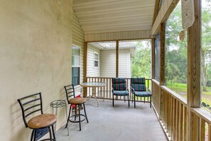 Terrace/patio - Family Retreat in Beaufort: 3 Mi to Historic Dtwn (Beaufort)