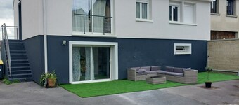 Apartment at the foot of the vineyards with a garden, 10 minutes from Reims