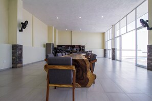 Dining room - House with Terrace & Pool in Coyula (Tonala)