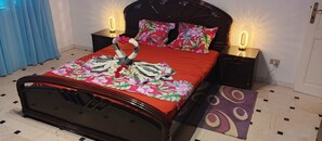 3 bedrooms, iron/ironing board
