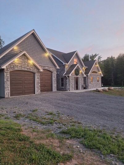 Charming, quiet 1-bedroom house in welcoming Brockport