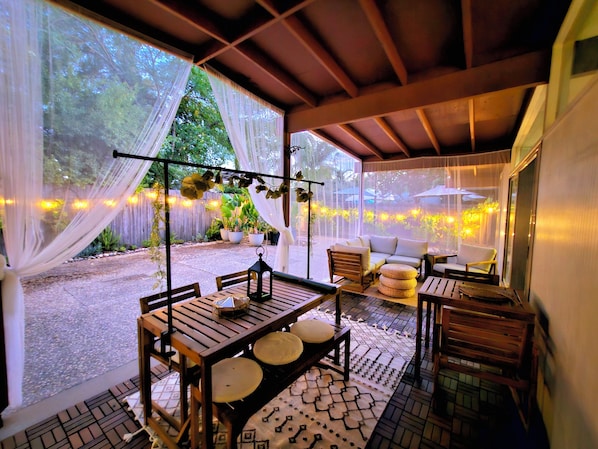 Outdoor dining