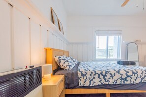 1 bedroom, iron/ironing board, WiFi, bed sheets