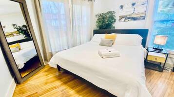 2 slaapkamers, een strijkplank/strijkijzer, wifi, beddengoed