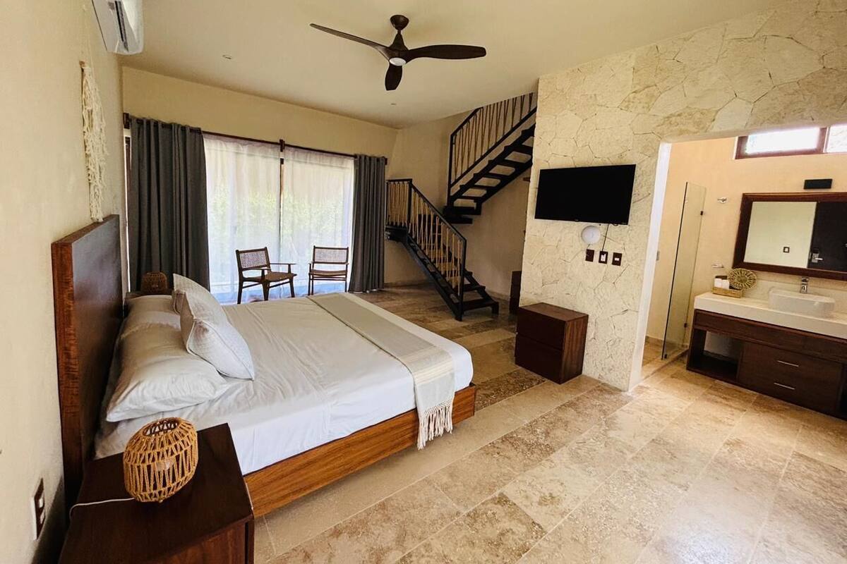 Luxury Suite, Garden View