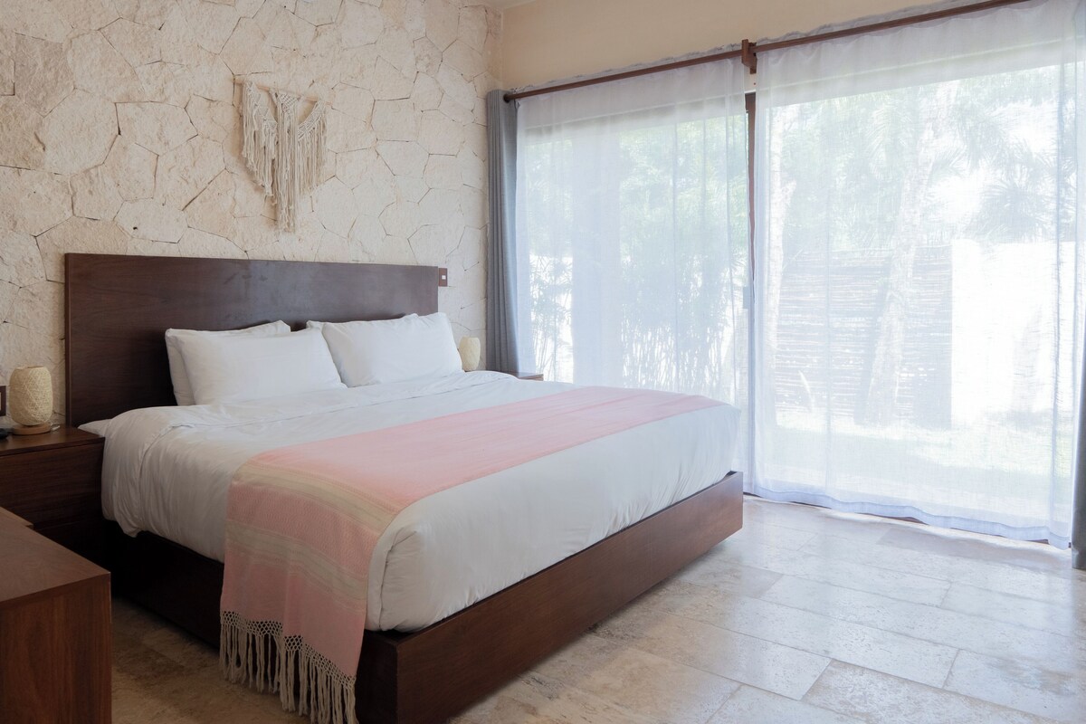 Couette en duvet d'oie, minibar, coffres-forts dans les chambres