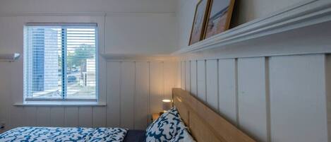 Ferros/tábuas de passar roupa, Wi-Fi, roupa de cama