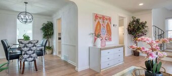 Stylish 3BR w Sunroom & Deck