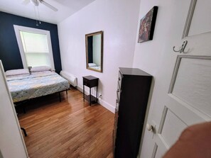1 bedroom, desk, free WiFi