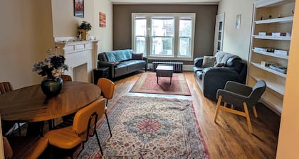 Spacious & Charming 4 BR near Downtown