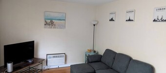 Free Parking 1 BR near Downtown & Brady St