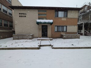 Exterior - Spacious Studio near Brady St (Milwaukee)